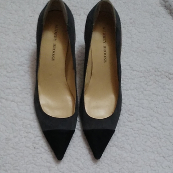 Audrey Brooke multicolored suede heels! - Picture 4 of 4